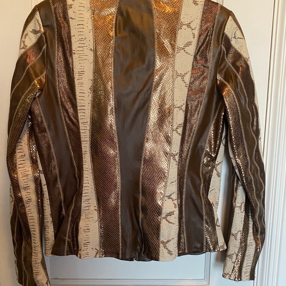 Leather zip front jacket by Chi - Picture 6 of 6